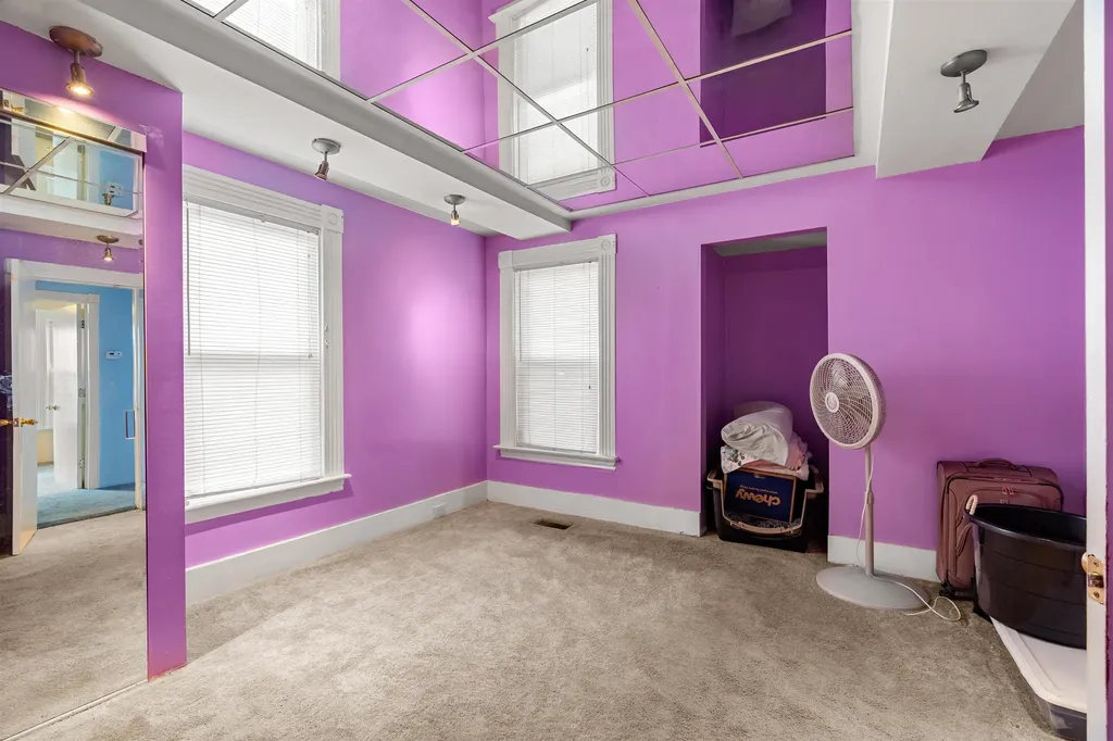 374 Bartlett Street Manchester NH 03102