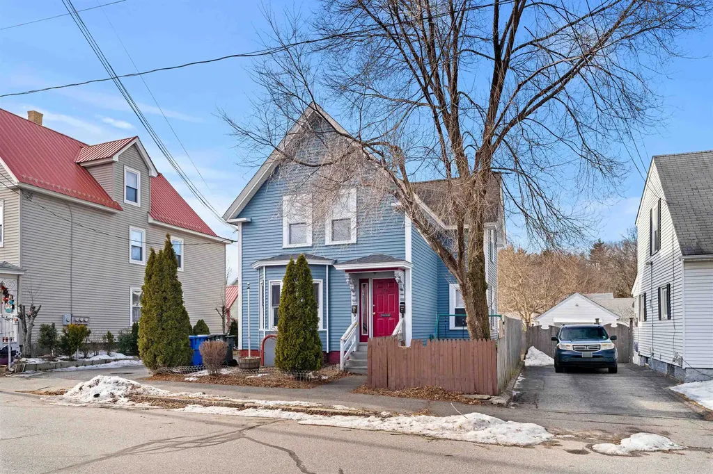 374 Bartlett Street Manchester NH 03102