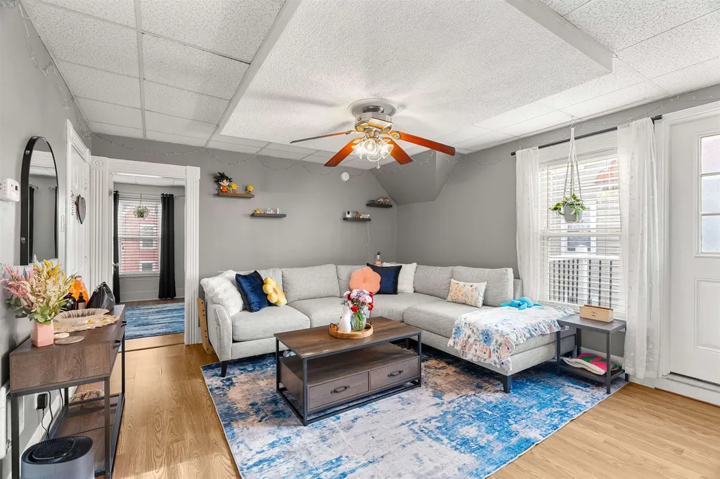 374 Bartlett Street Manchester NH 03102