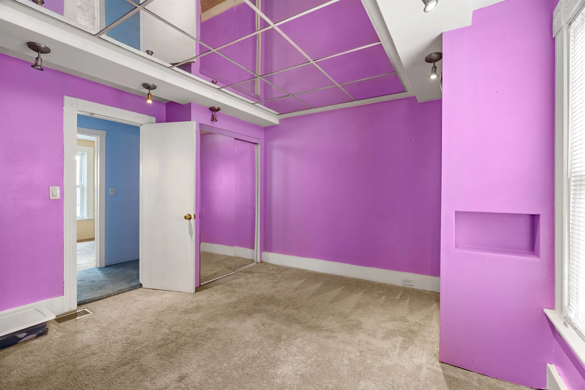 374 Bartlett Street Manchester NH 03102