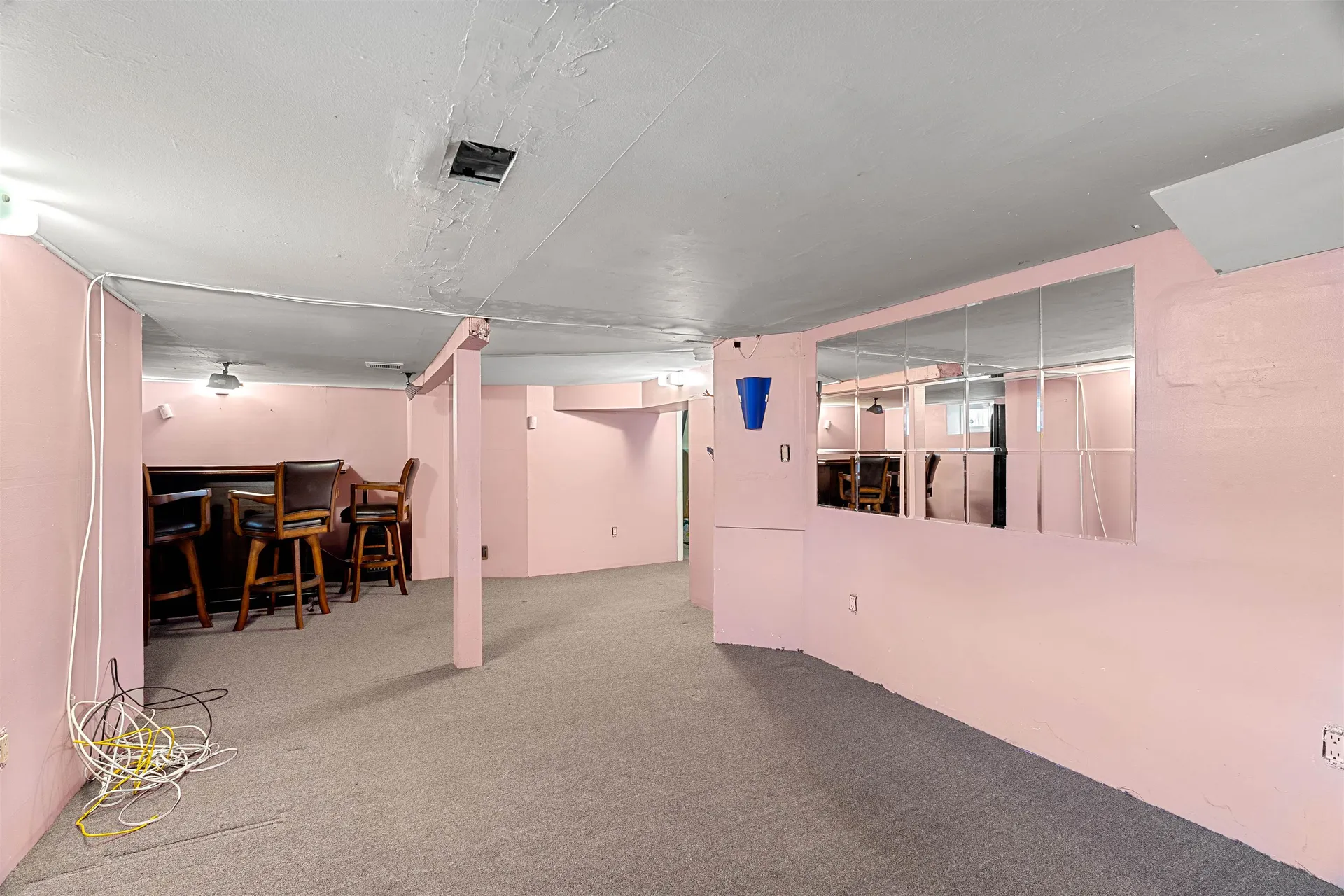 374 Bartlett Street Manchester NH 03102