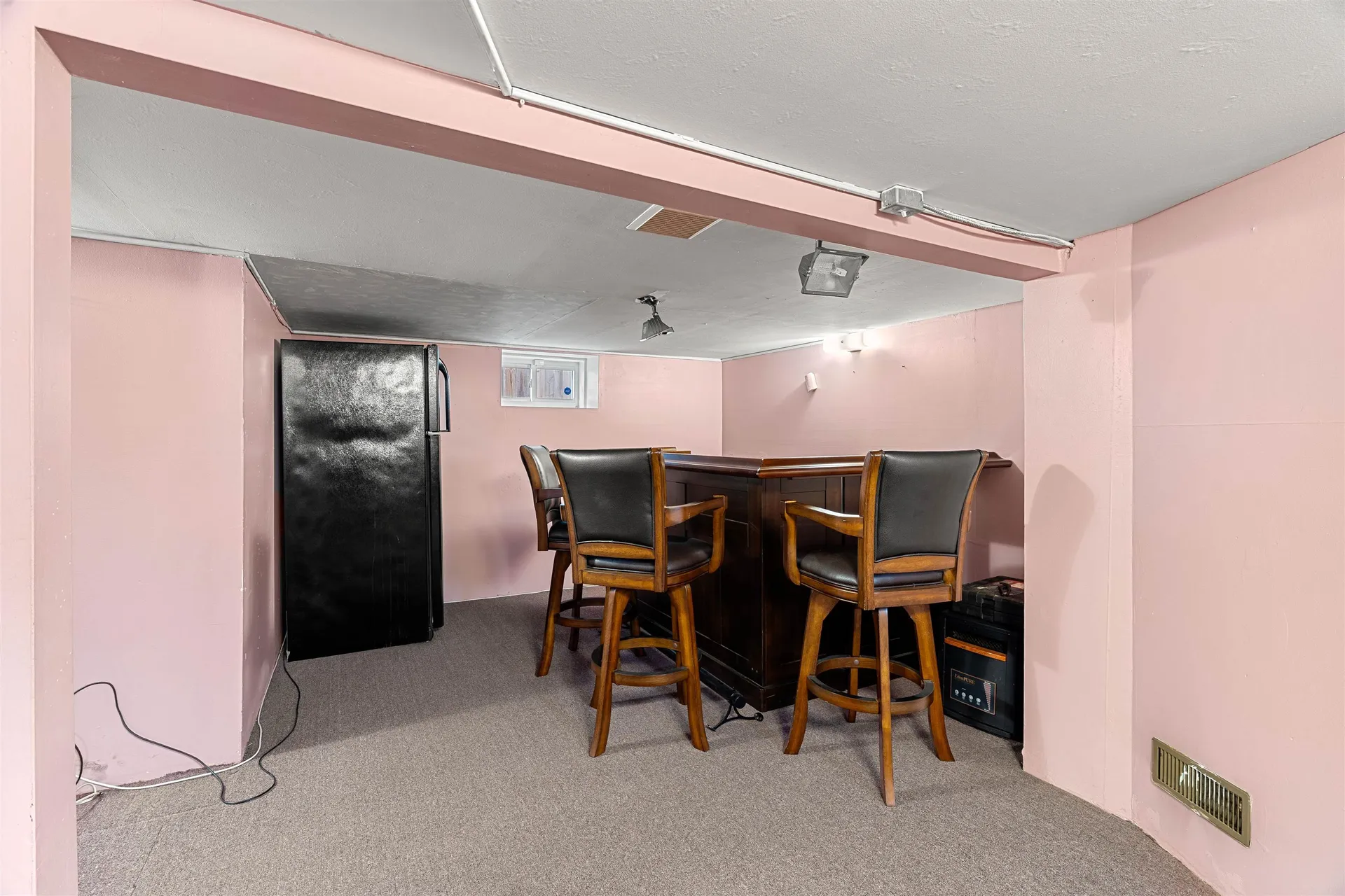 374 Bartlett Street Manchester NH 03102