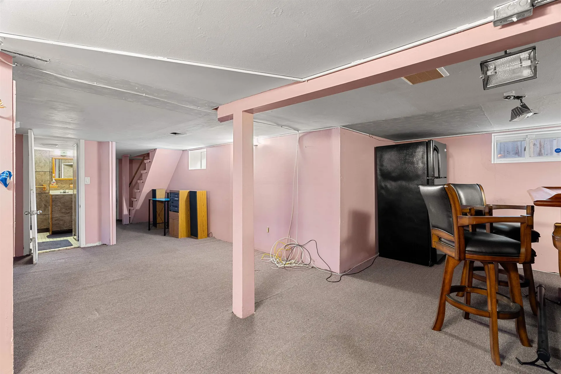 374 Bartlett Street Manchester NH 03102