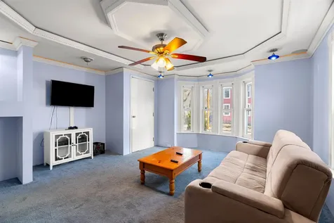 374 Bartlett Street Manchester NH 03102