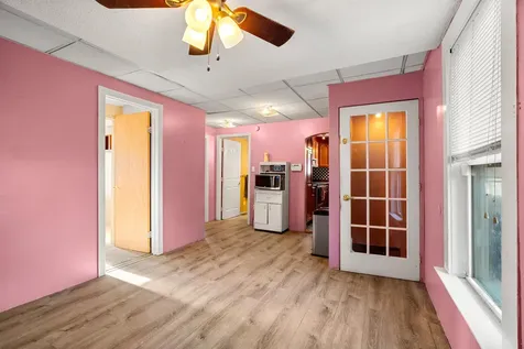 374 Bartlett Street Manchester NH 03102