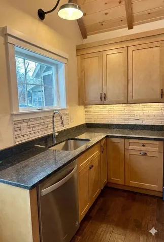 28 Emerald Avenue Hampton NH 03842