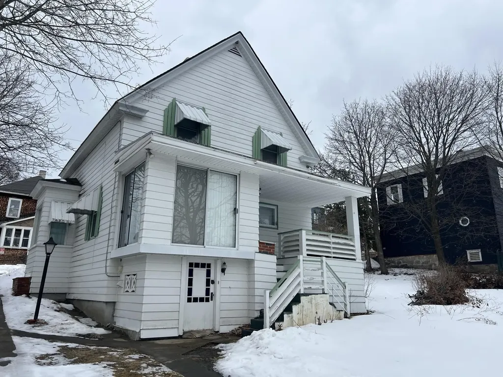 86 Elm Street Berlin NH 03570