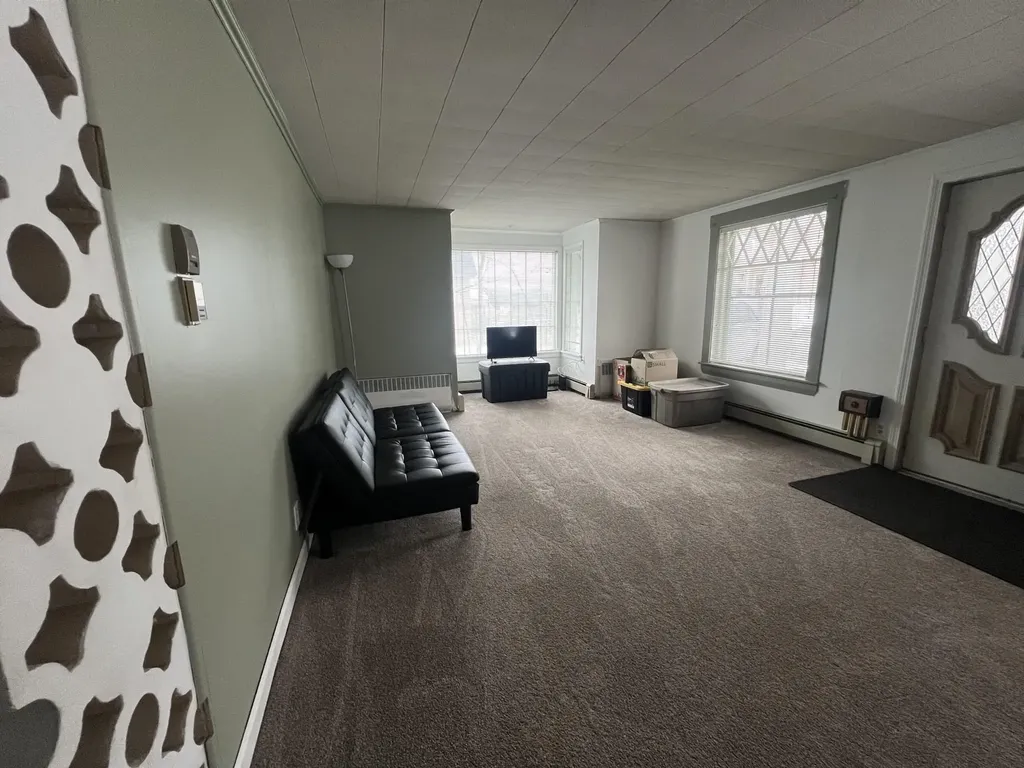 86 Elm Street Berlin NH 03570