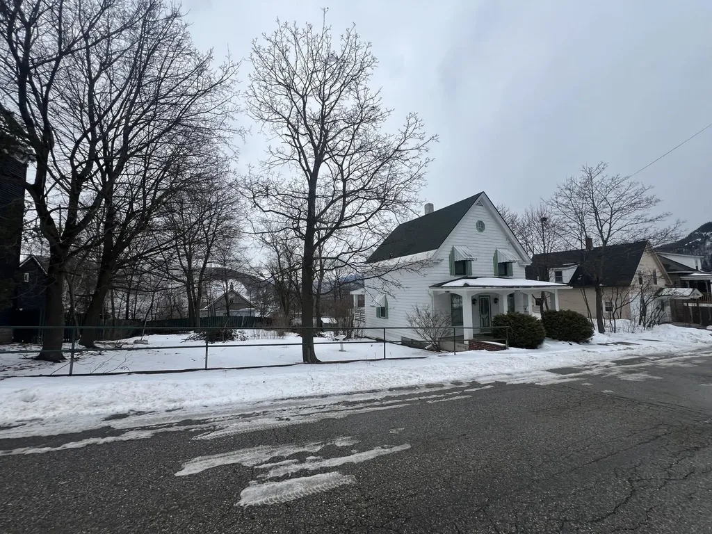 86 Elm Street Berlin NH 03570