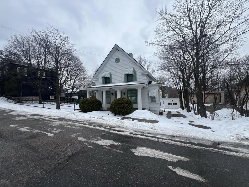 86 Elm Street Berlin NH 03570