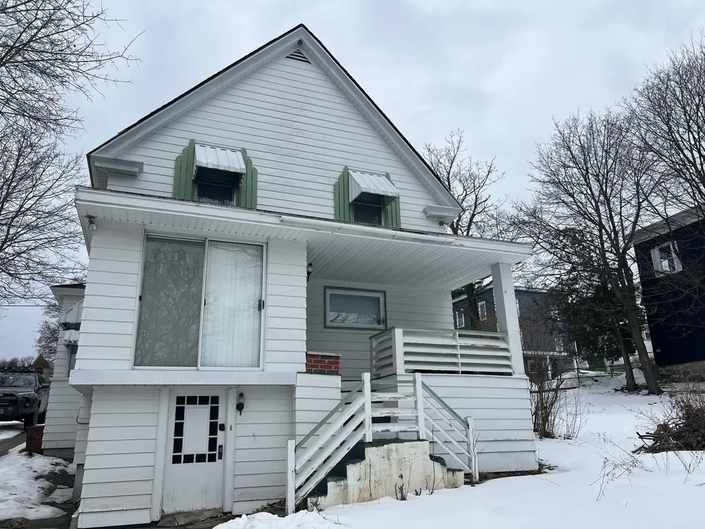 86 Elm Street Berlin NH 03570