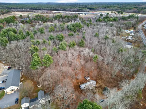 20 Indian River Road Epping NH 03042