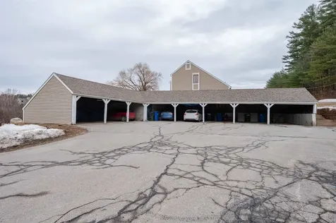 145 Canterbury Lane Londonderry NH 03053