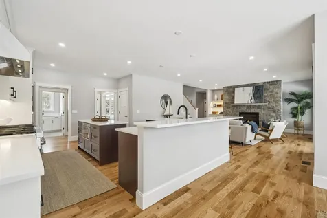 36 Shipwright Way Newington NH 03801