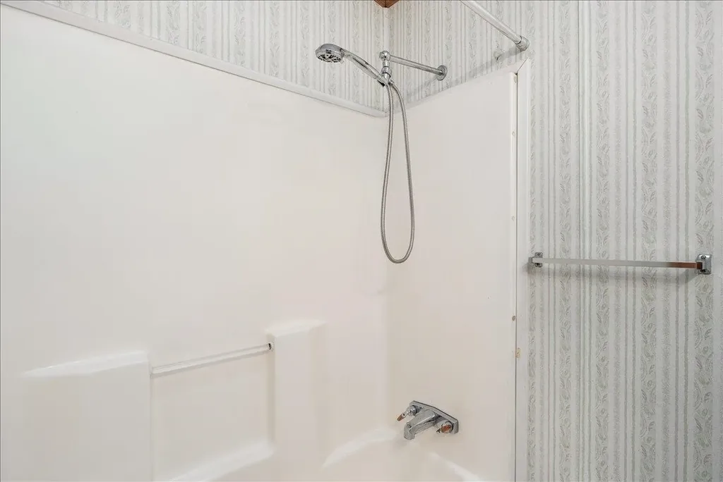 801 Nottingham Drive Exeter NH 03833