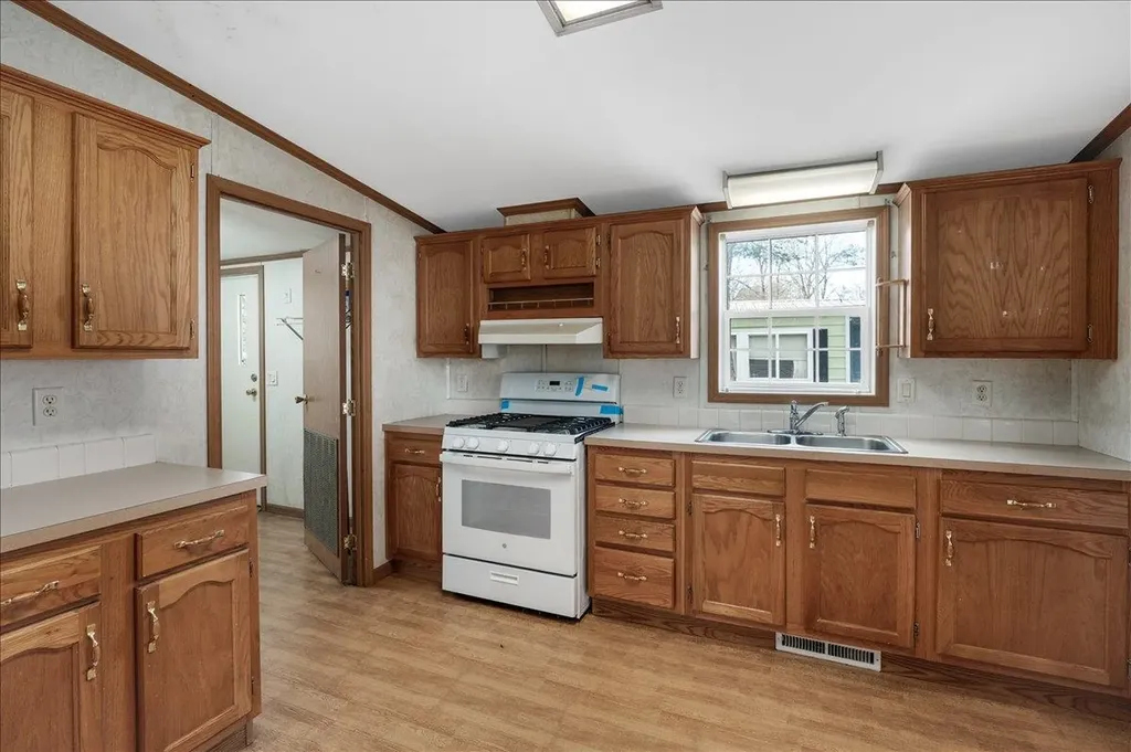 801 Nottingham Drive Exeter NH 03833