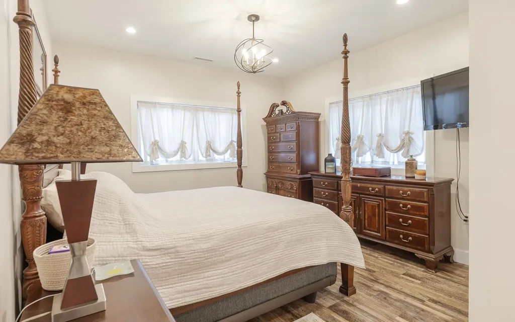 60 Dearborn Circle Walpole NH 03608