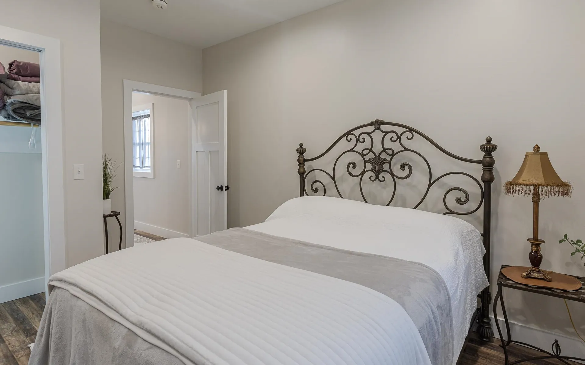 60 Dearborn Circle Walpole NH 03608