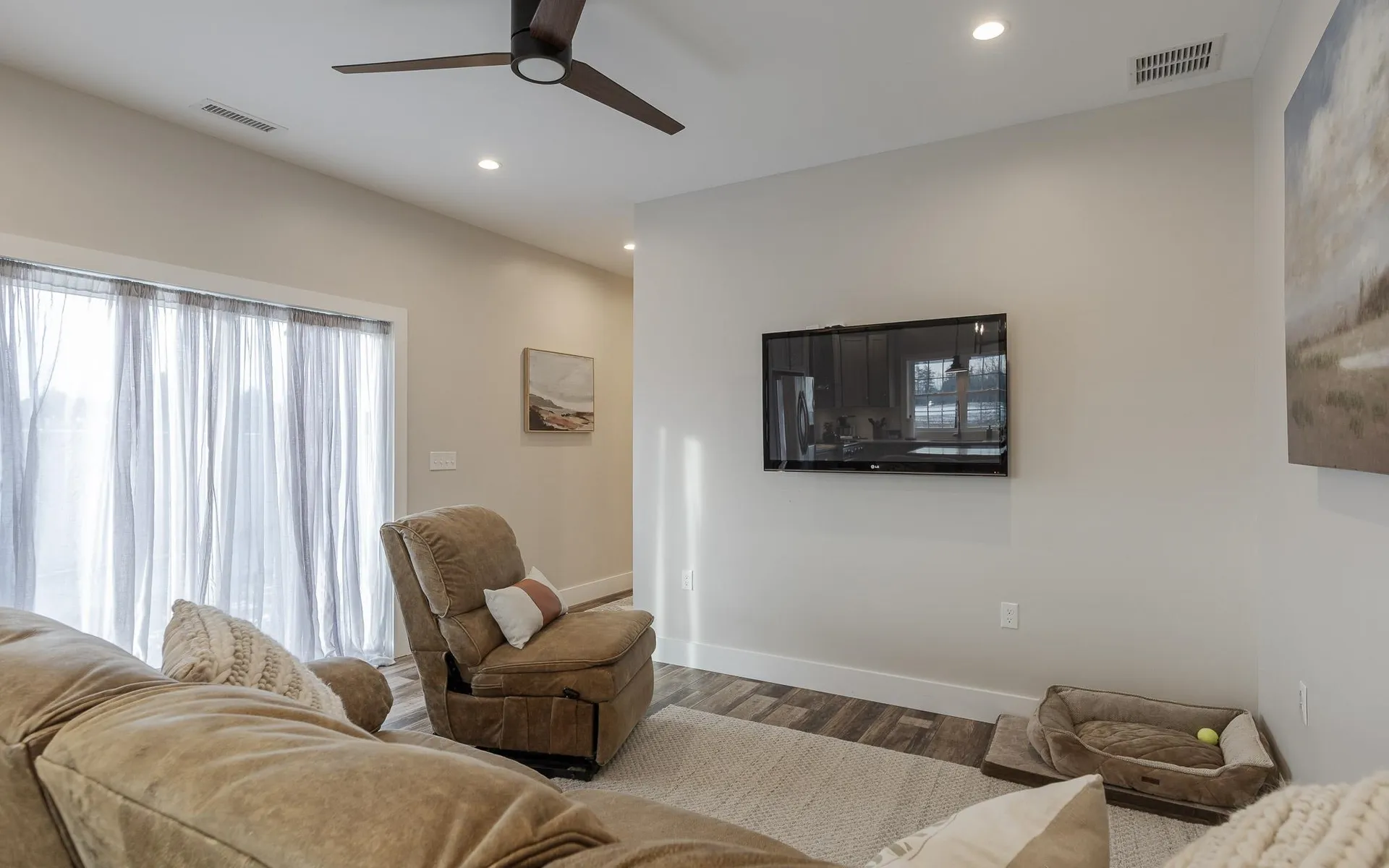 60 Dearborn Circle Walpole NH 03608