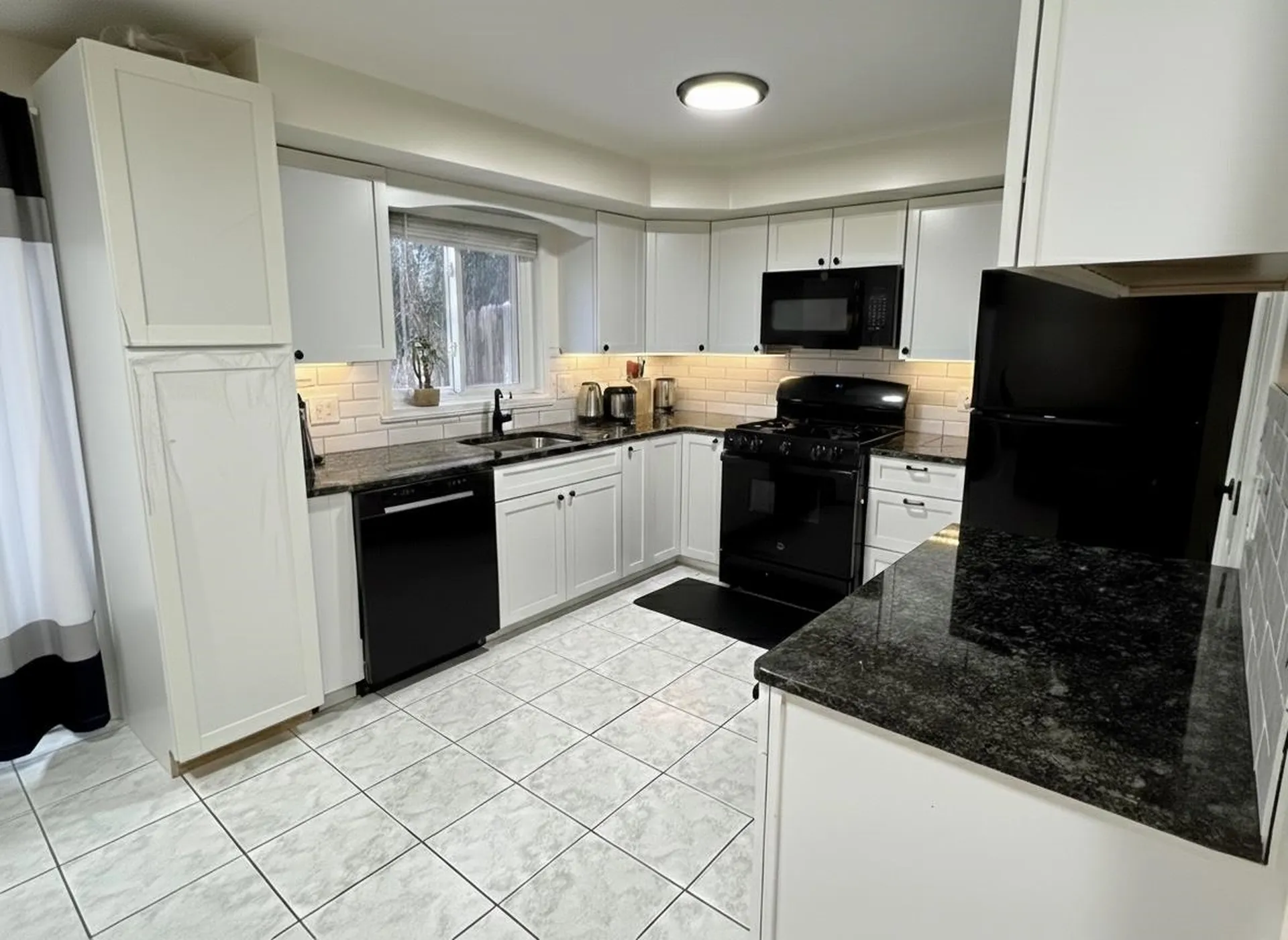 103 Derryfield Court Manchester NH 03104