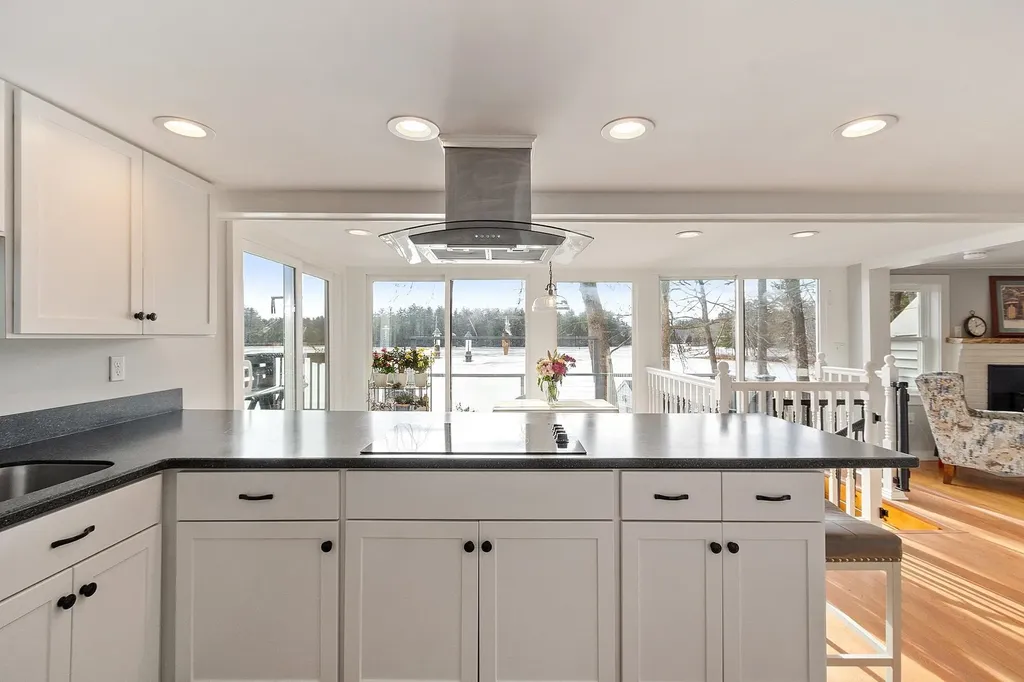 9 Casey Road East Kingston NH 03827