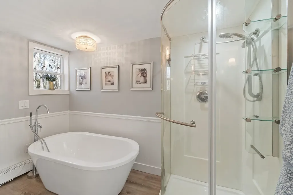 9 Casey Road East Kingston NH 03827