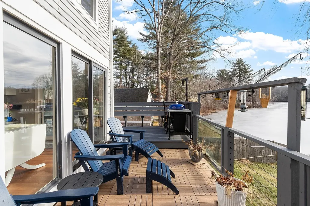 9 Casey Road East Kingston NH 03827