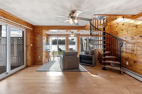 9 Casey Road East Kingston NH 03827