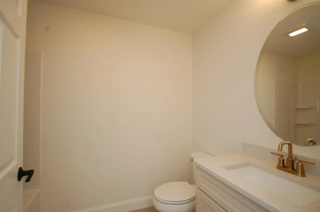 4C Dearborn Circle Goffstown NH 03045