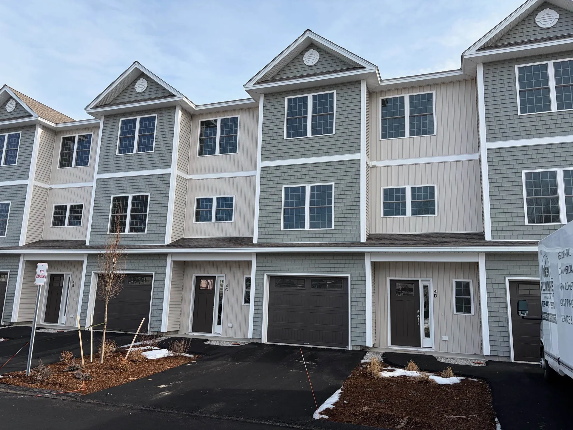 4C Dearborn Circle Goffstown NH 03045