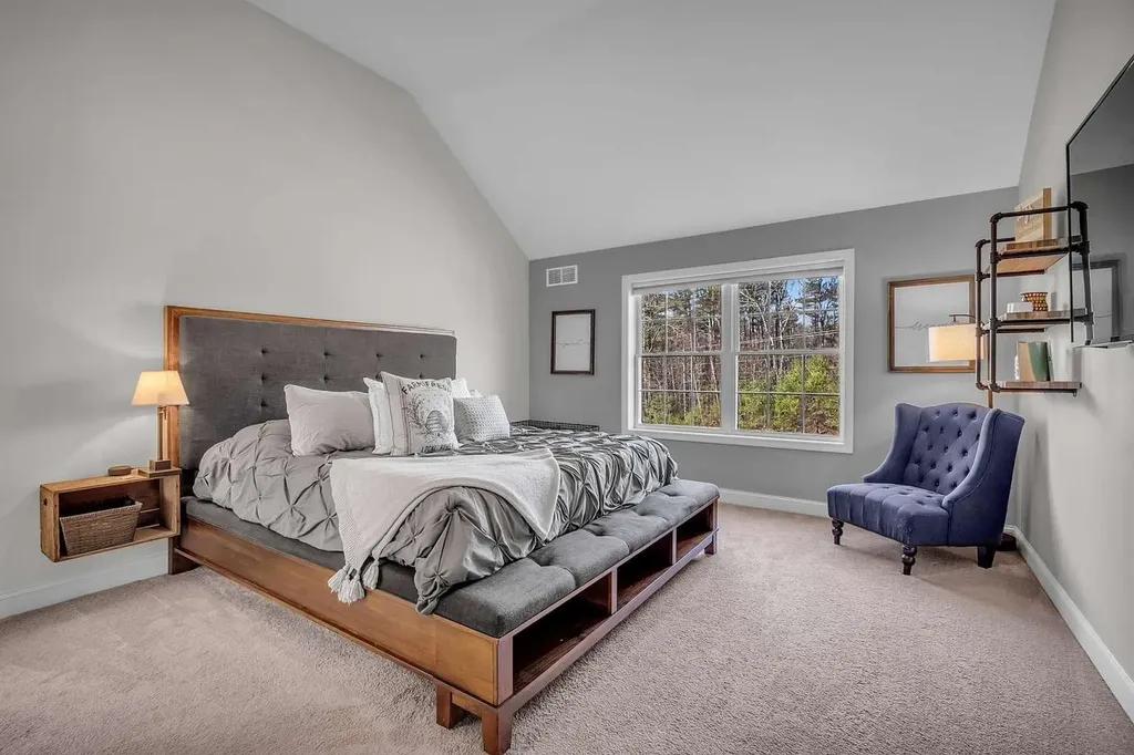 15 Peacock Hill Road Weare NH 03281