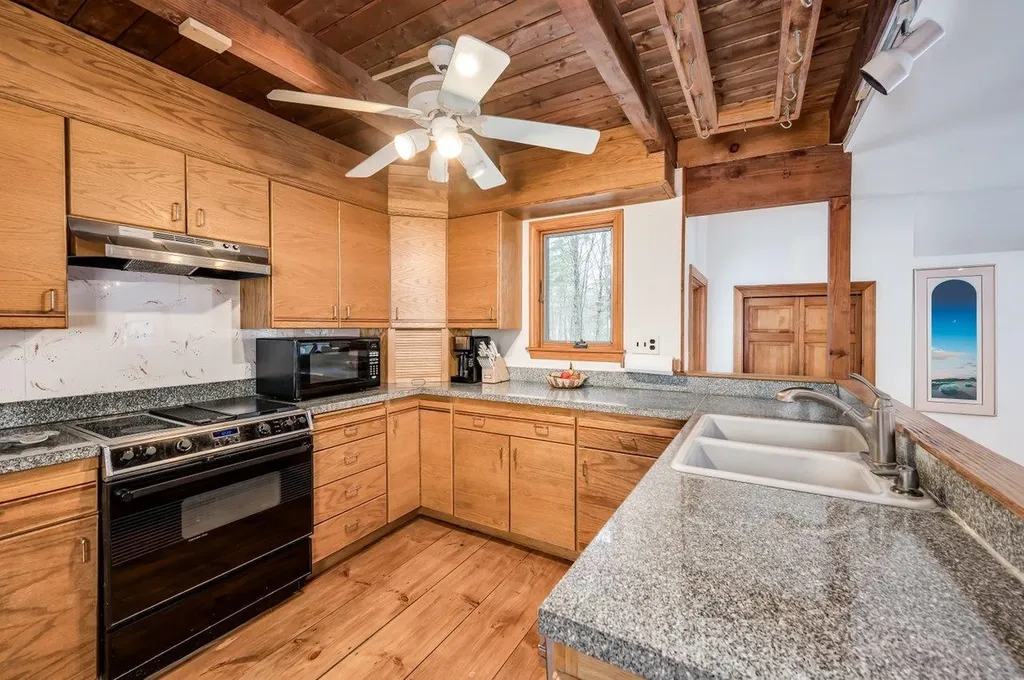 11 Willey Creek Road Durham NH 03824