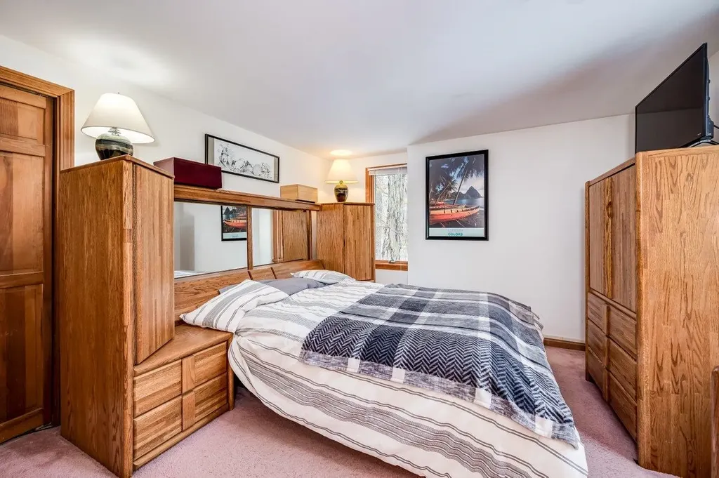 11 Willey Creek Road Durham NH 03824