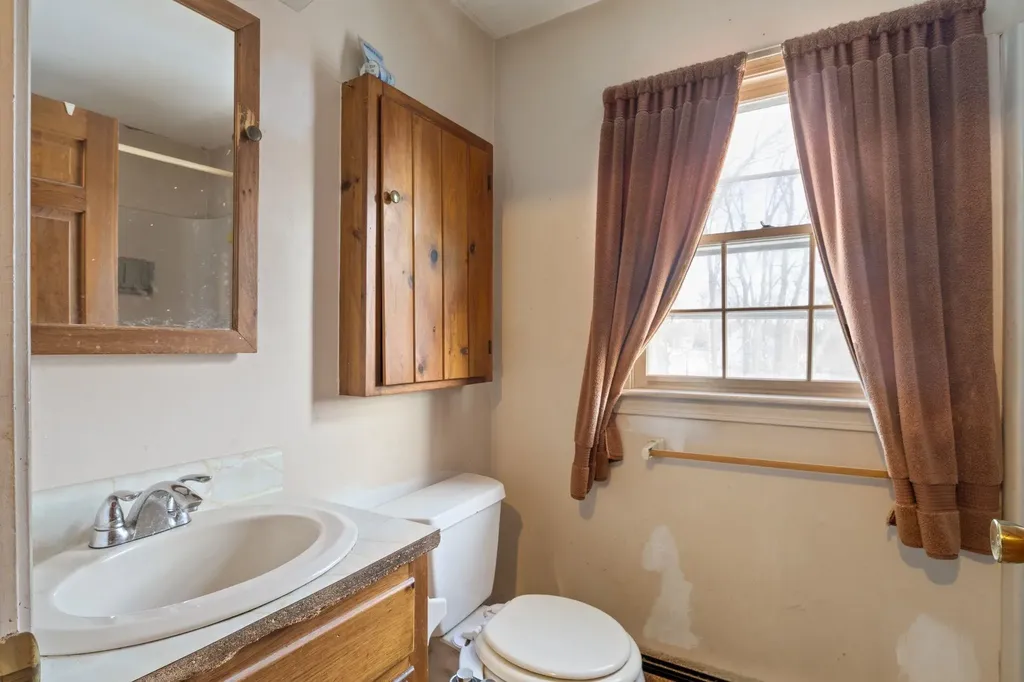 12 Nola Avenue Rochester NH 03867