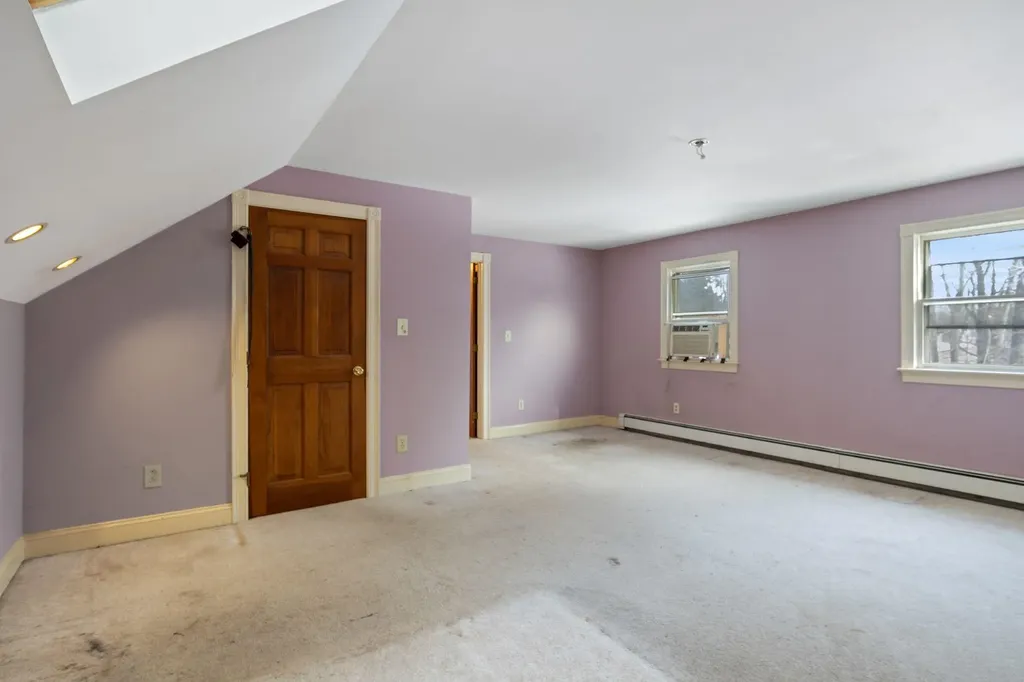 12 Nola Avenue Rochester NH 03867