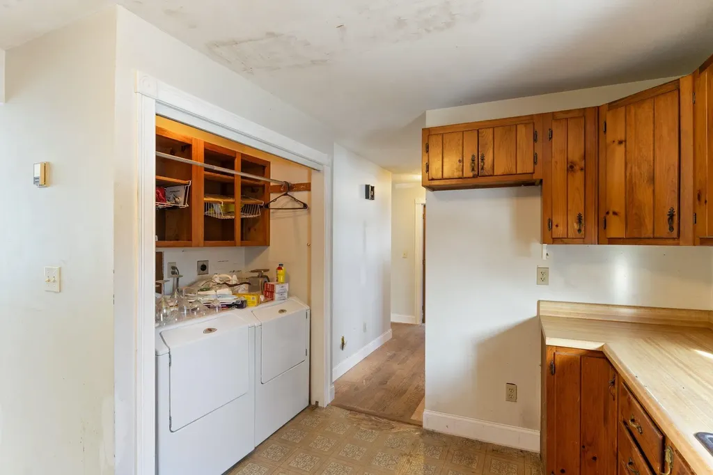 12 Nola Avenue Rochester NH 03867