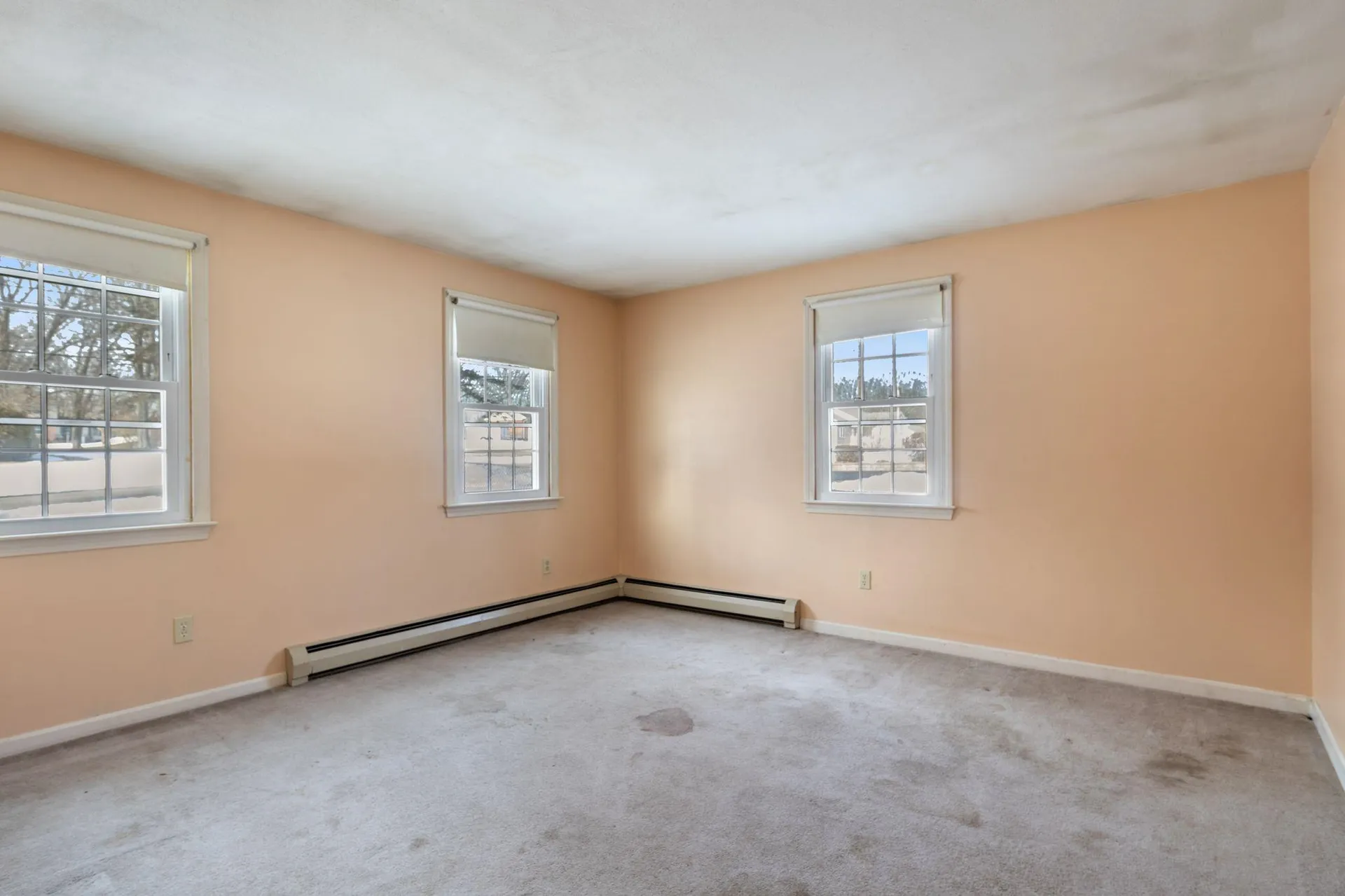 12 Nola Avenue Rochester NH 03867