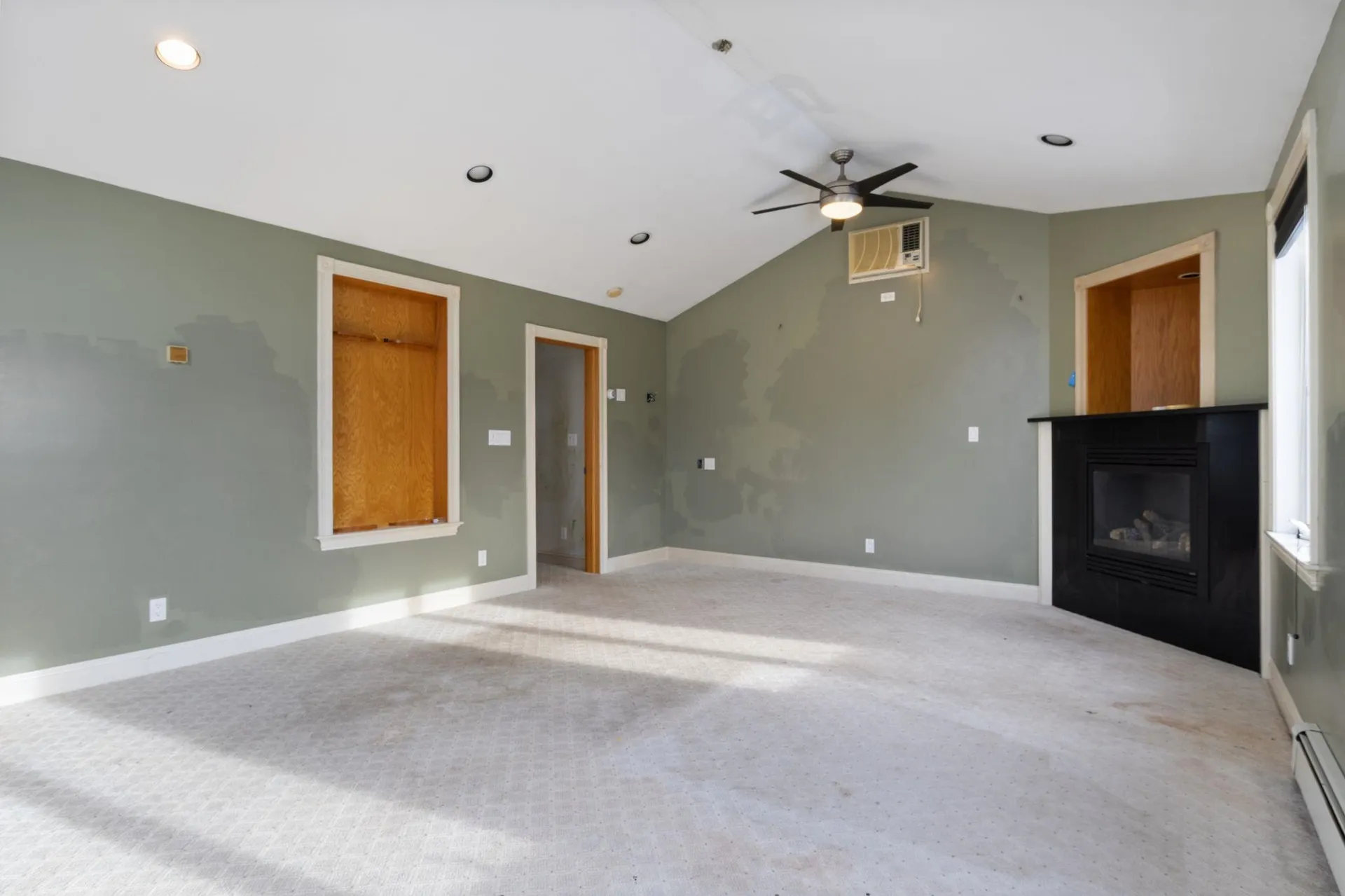 12 Nola Avenue Rochester NH 03867