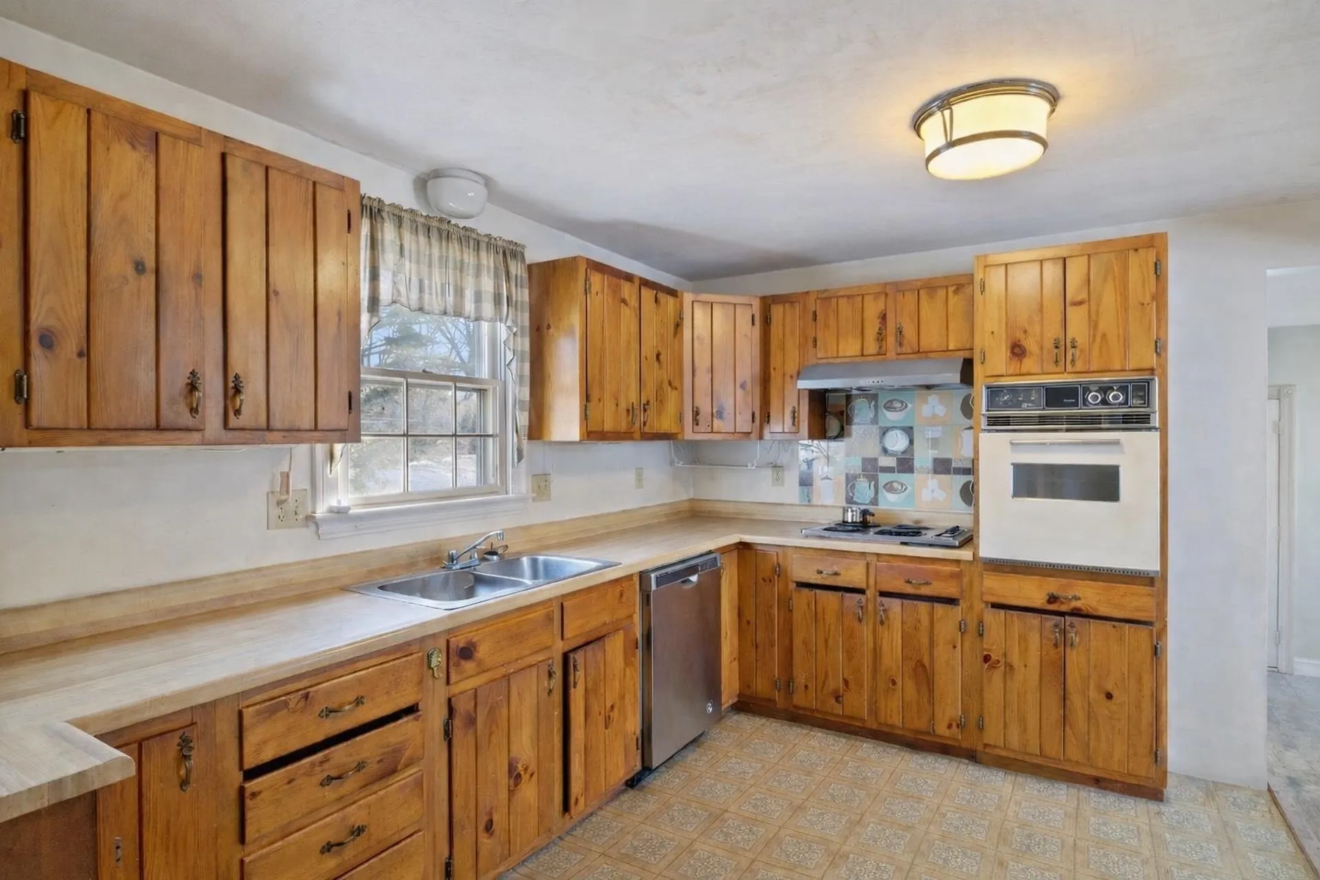 12 Nola Avenue Rochester NH 03867