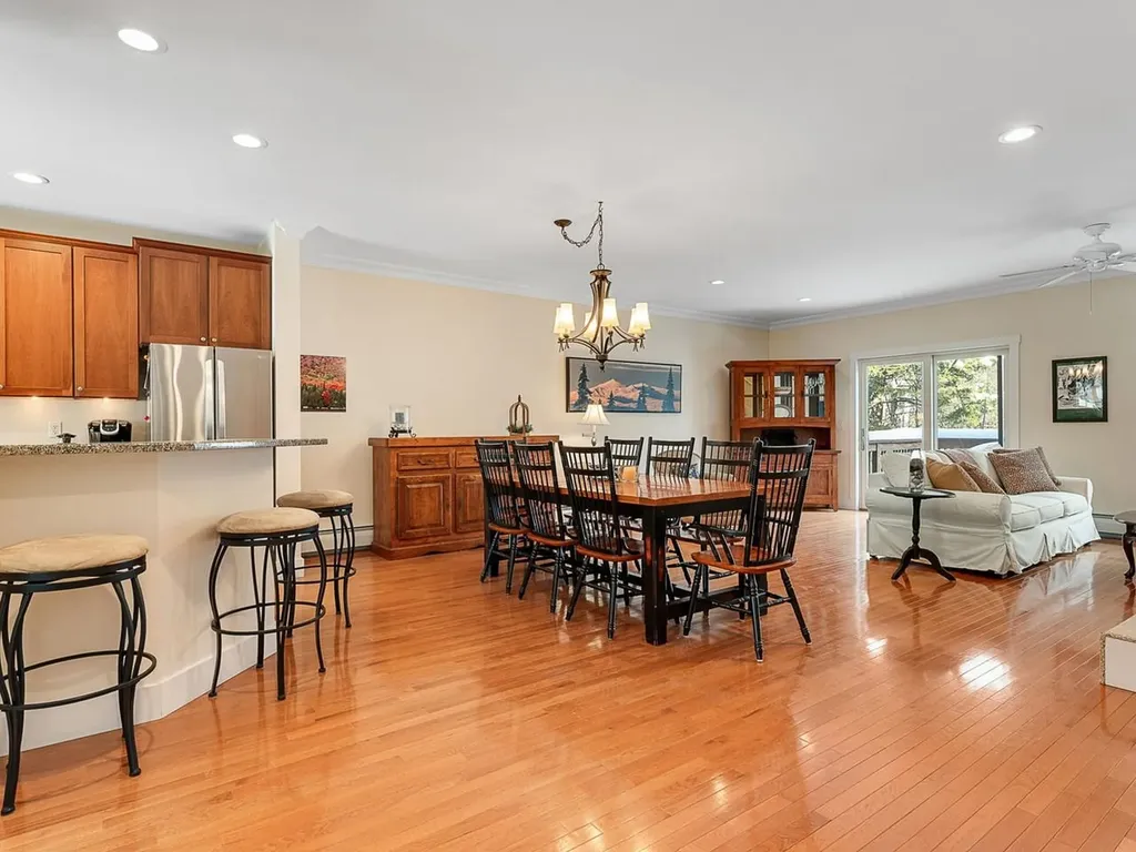 53 Amber Way Warren VT 05674