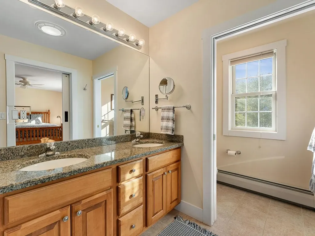 53 Amber Way Warren VT 05674