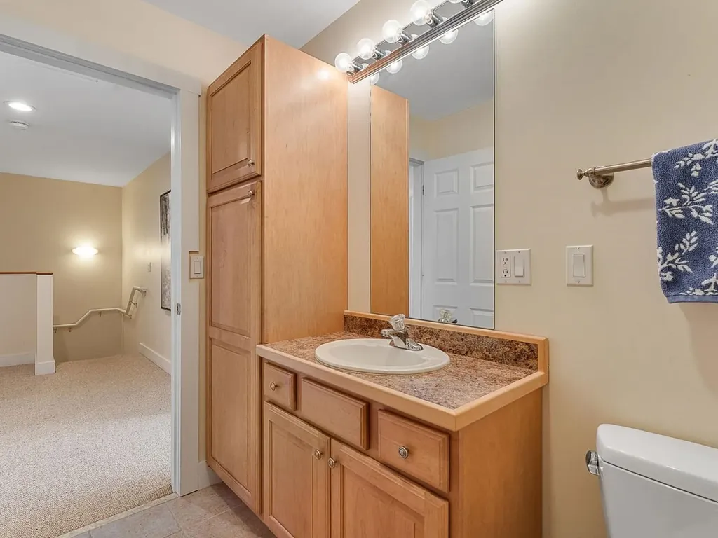 53 Amber Way Warren VT 05674