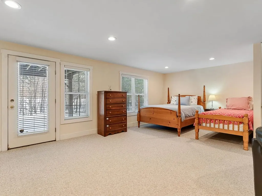 53 Amber Way Warren VT 05674