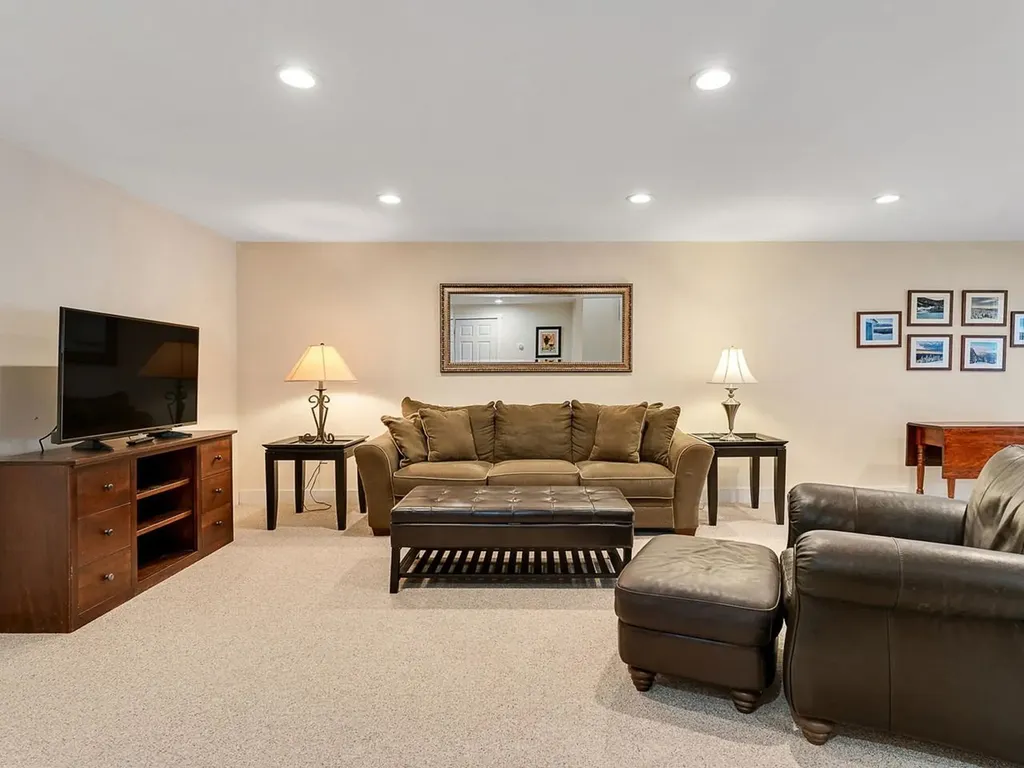 53 Amber Way Warren VT 05674