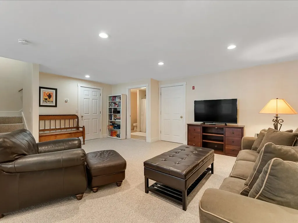 53 Amber Way Warren VT 05674