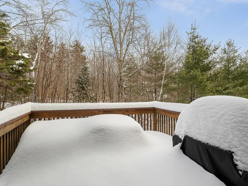53 Amber Way Warren VT 05674