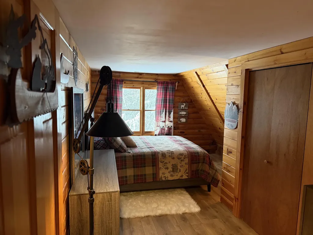 441 W Unity Road Claremont NH 03743