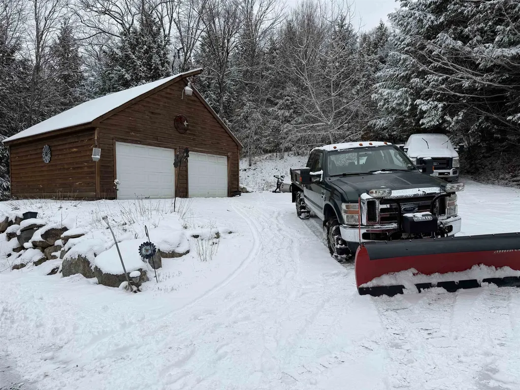 441 W Unity Road Claremont NH 03743