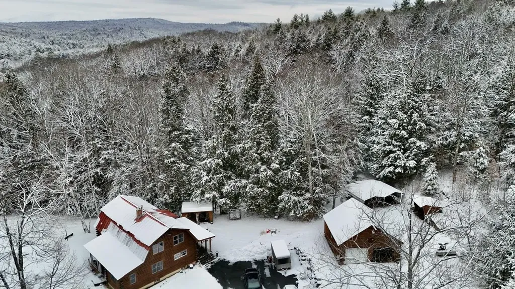 441 W Unity Road Claremont NH 03743