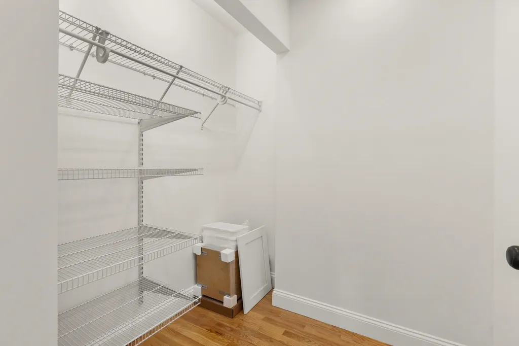 26 Moffat Street Portsmouth NH 03801